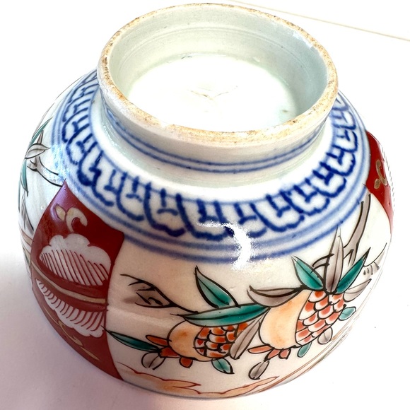 Antique Japanese Hand Painted Imari Footed Bowl 4.5” Diameter-White Red Blue - Picture 10 of 16